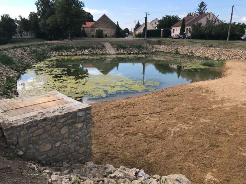 Potok - zvýšení retenční schopnosti krajiny, rekonstrukce rybníku a výstavba stavidla