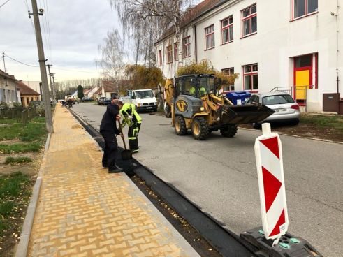 Rekonstrukce chodníků I a II. Etapa